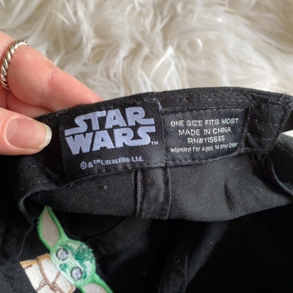 Star Wars The Mandalorian The Child Embroidered Black Cap Hat Ages 14+ OSFM EUC - Picture 5 of 6